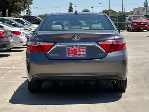 Used 2017 Toyota Camry XLE w/ Moonroof Package FWD image 8