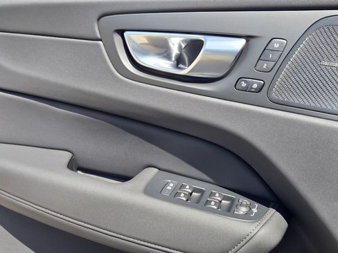 New 2026 Volvo XC60 T8 Ultra w/ Protection Package Premier image 25