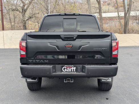 Used 2021 Nissan Titan PRO-4X w/ Pro-4x Convenience Package image 7