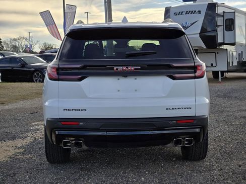 Used 2024 GMC Acadia Elevation w/ Black Edition image 5