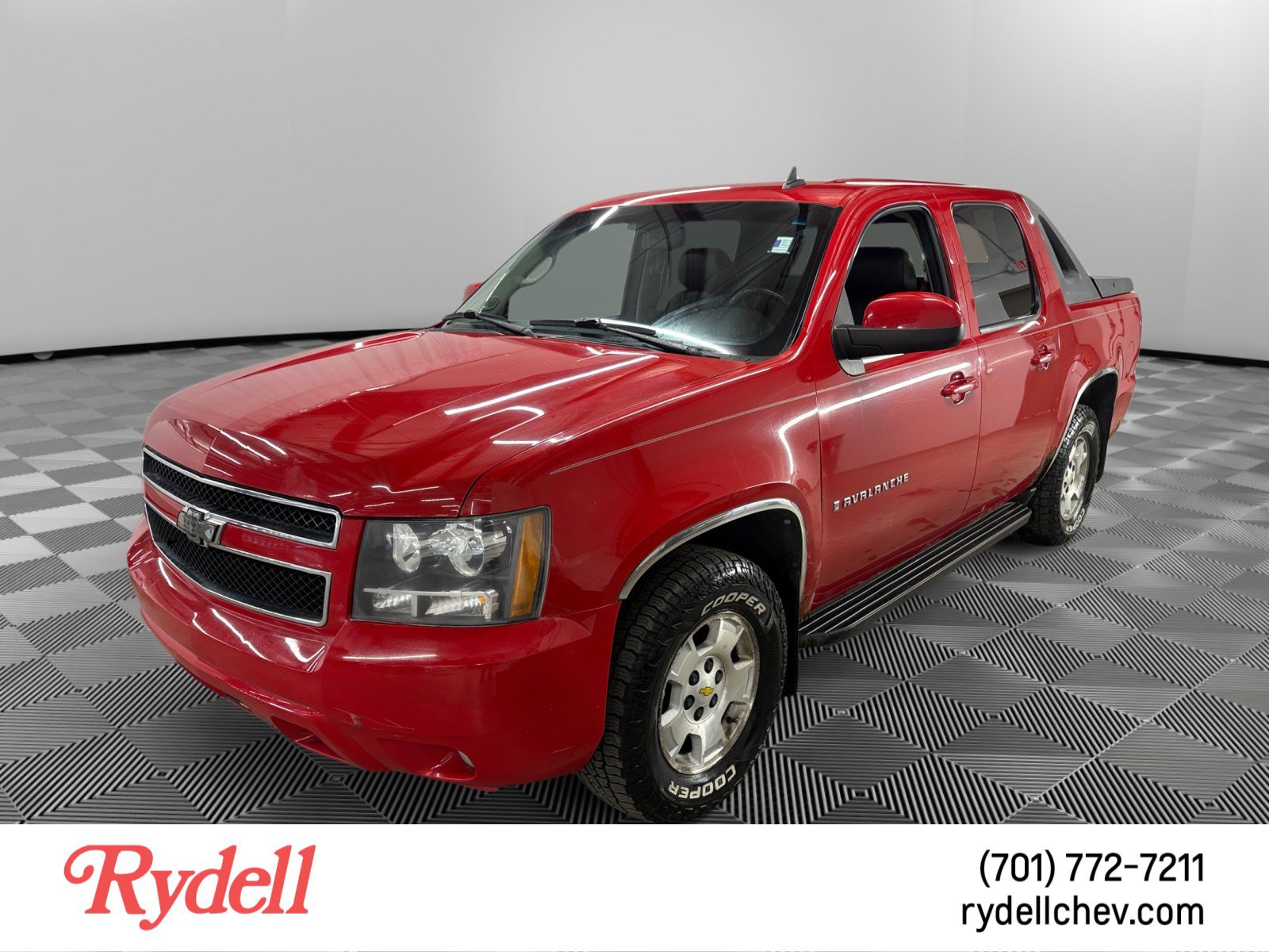Used 2009 Chevrolet Avalanche LT w/ Luxury Package AWD/4WD image 1