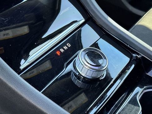 Used 2023 Jeep Grand Cherokee Altitude image 18