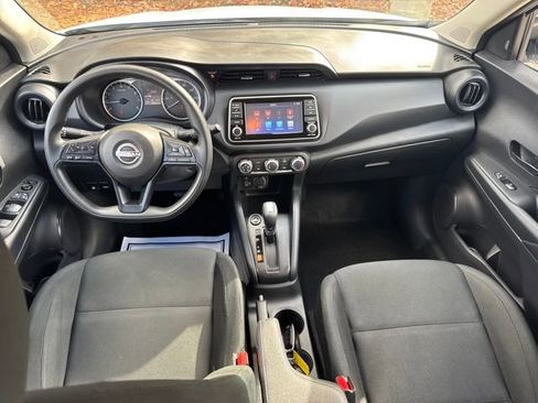 Used 2024 Nissan Kicks S image 18