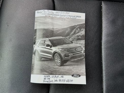 Used 2023 Ford Explorer Limited w/ Equipment Group 301A image 31