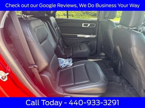 Used 2024 Ford Explorer XLT w/ Equipment Group 202A AWD/4WD image 16