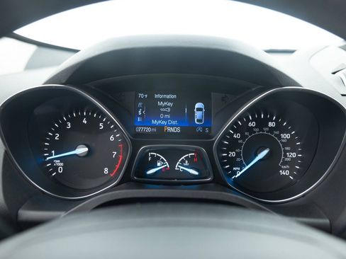 Used 2018 Ford Escape SE FWD image 32