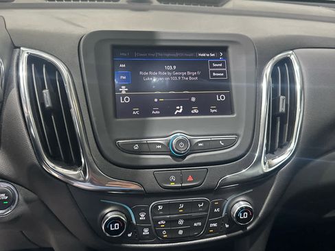 Used 2024 Chevrolet Equinox LT FWD image 13