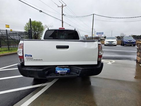 Used 2011 Toyota Tacoma 2WD Access Cab w/ Convenience Pkg image 4