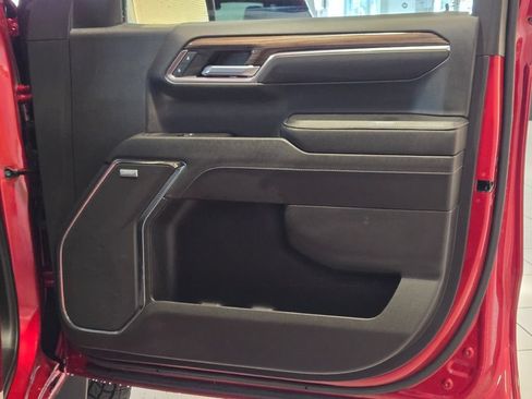 Certified 2024 Chevrolet Silverado 1500 LT Trail Boss w/ LT Trail Boss Premium Package AWD/4WD image 5