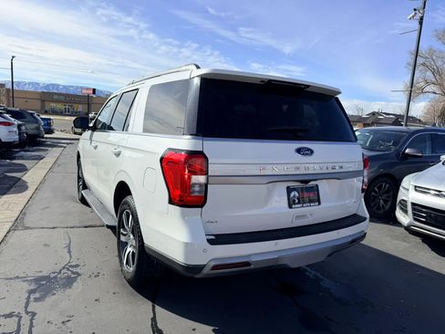 Used 2023 Ford Expedition XLT image 6