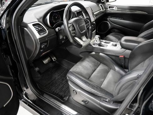 Used 2019 Jeep Grand Cherokee SRT w/ Trailer Tow Group IV AWD/4WD image 10