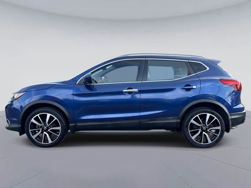 Used 2018 Nissan Rogue Sport SL w/ SL Premium Package FWD image 6