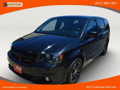 Used 2016 Dodge Grand Caravan SXT w/ UConnect Hands-Free Group