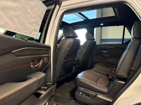 New 2026 Honda Pilot Black Edition image 18