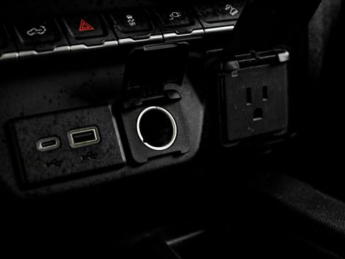 Used 2020 GMC Sierra 1500 SLT AWD/4WD image 32