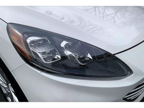 Used 2022 Ford Escape Titanium w/ Titanium Elite Package image 28