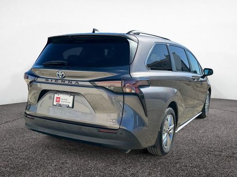 Certified 2023 Toyota Sienna XLE w/ XLE Plus Package image 25