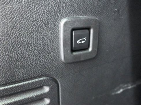 Used 2017 Ford Expedition Limited image 38