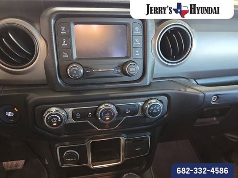 Used 2020 Jeep Wrangler Sport image 10