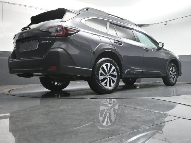 Used 2024 Subaru Outback Premium AWD/4WD image 37