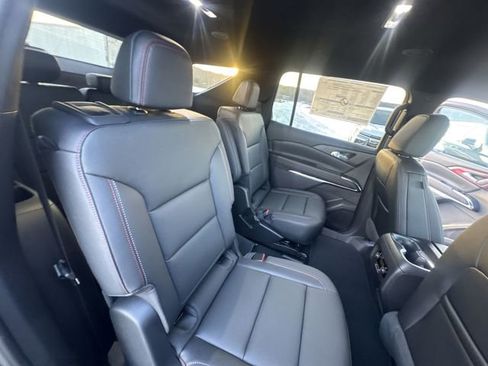 New 2026 Chevrolet Traverse Z71 w/ LPO, Floor Liner Package AWD/4WD image 28