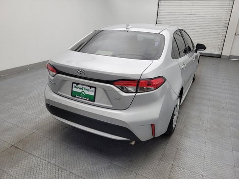 Used 2022 Toyota Corolla LE image 7