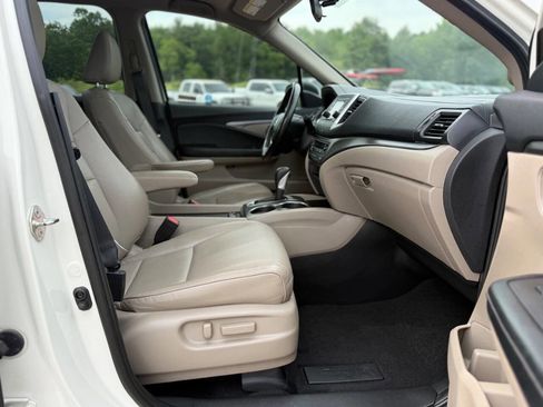 Used 2019 Honda Ridgeline RTL image 17