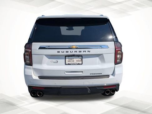 Used 2023 Chevrolet Suburban Premier image 5