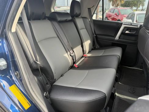 Used 2017 Toyota 4Runner SR5 Premium AWD/4WD image 13