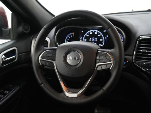 Used 2019 Jeep Grand Cherokee Altitude image 14