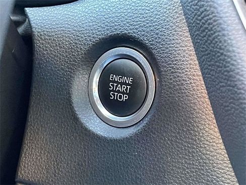 Used 2020 Toyota Corolla XSE image 26