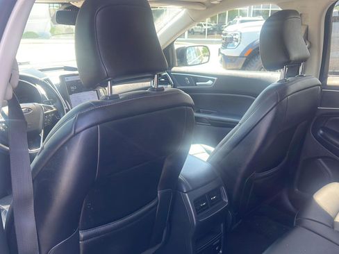 Used 2022 Ford Edge SEL w/ Convenience Package AWD/4WD image 15