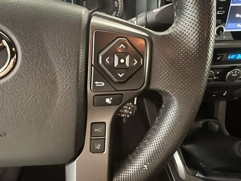 Used 2022 Toyota Tacoma TRD Sport w/ TRD Premium Sport Package AWD/4WD image 16