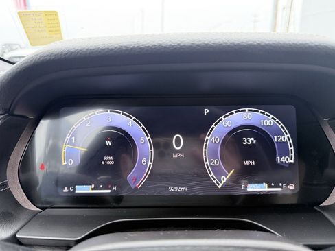 Used 2024 Jeep Grand Cherokee Limited image 15