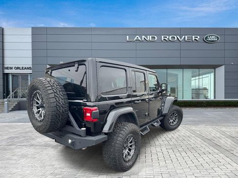 Used 2021 Jeep Wrangler Unlimited Sahara AWD/4WD image 6
