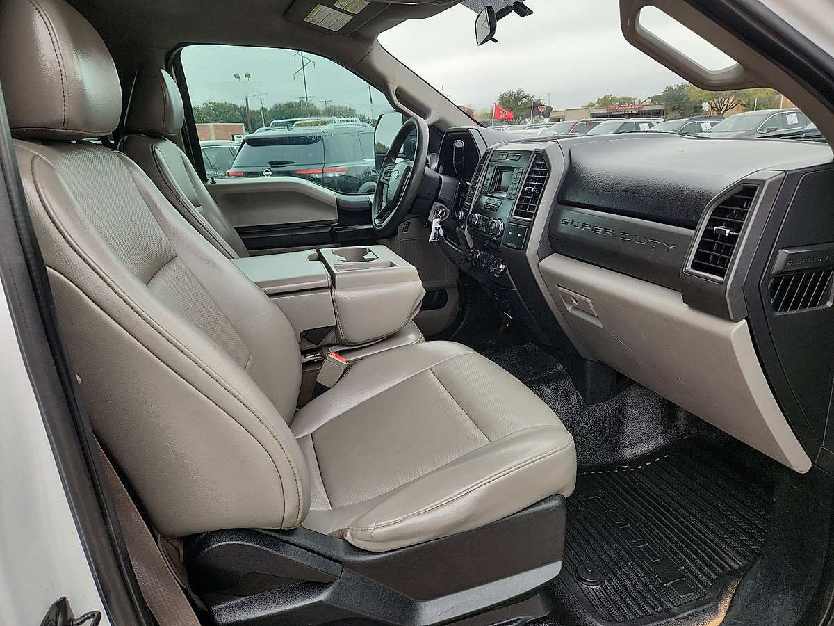 Used 2018 Ford F250 XL w/ Power Equipment Group AWD/4WD image 14