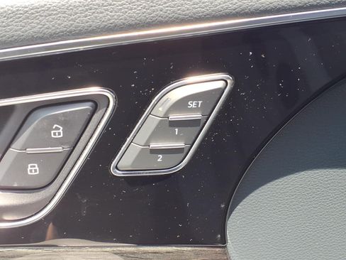Used 2018 Audi Q7 3.0T Premium Plus AWD/4WD image 12