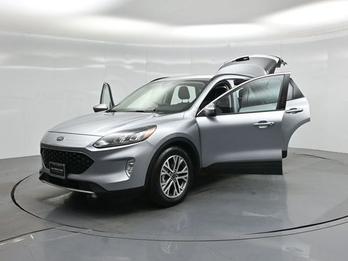 Certified 2022 Ford Escape SEL w/ Technology Package image 30