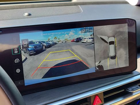 Used 2025 Kia Sorento SX Prestige w/ Olive Brown Leather Package image 26