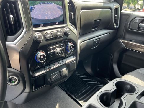 Used 2022 Chevrolet Silverado 1500 LT AWD/4WD image 25