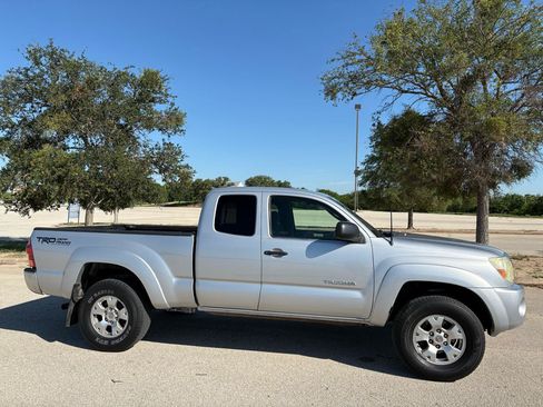 Used 2005 Toyota Tacoma PreRunner RWD image 51