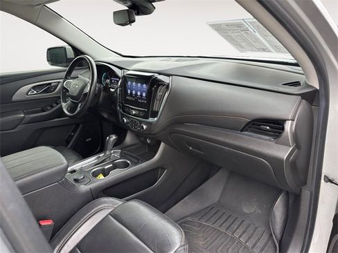 Used 2020 Chevrolet Traverse RS image 10