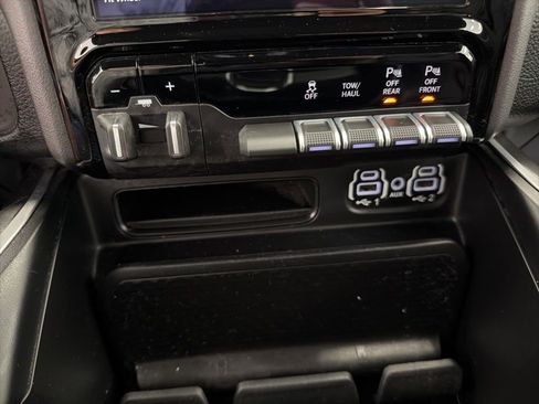 Used 2021 RAM 1500 Big Horn AWD/4WD image 18