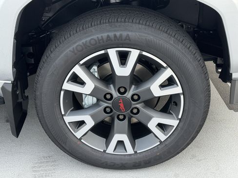 New 2026 Toyota 4Runner TRD Sport AWD/4WD image 15
