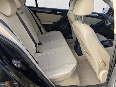 Used 2013 Volkswagen Jetta TDI image 17