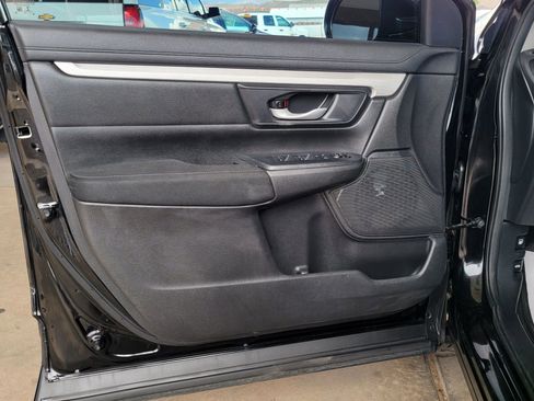 Used 2020 Honda CR-V LX image 12