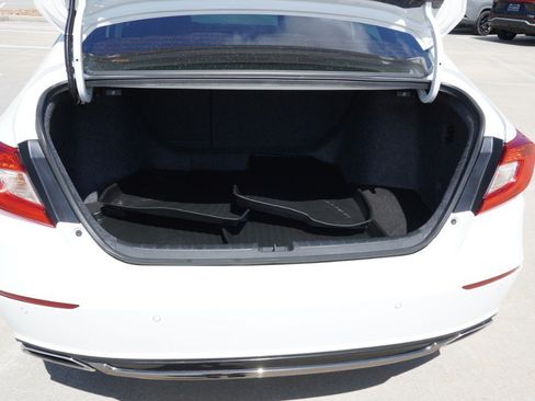 Used 2019 Honda Accord Touring image 37