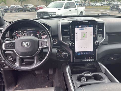 Used 2022 RAM 1500 Big Horn AWD/4WD image 12