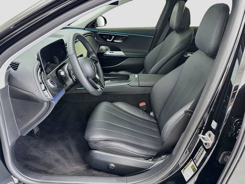 Used 2024 Mercedes-Benz E 350 4MATIC Sedan image 18