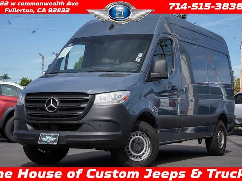 Used 2019 Mercedes-Benz Sprinter 144 image 1